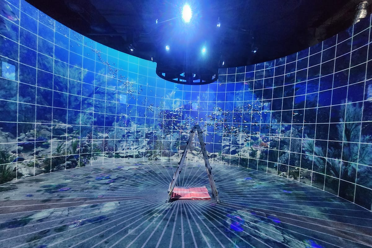 Geobox Video Processing Hardware-based video processing for projection, LED and videowalls, enabling seamless switching, warping, blending and 3D with imperceptible latency.